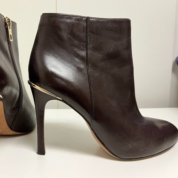 COACH High Heel Brown Leather Ankle Boots, size 9 like new - Picture 5 of 5